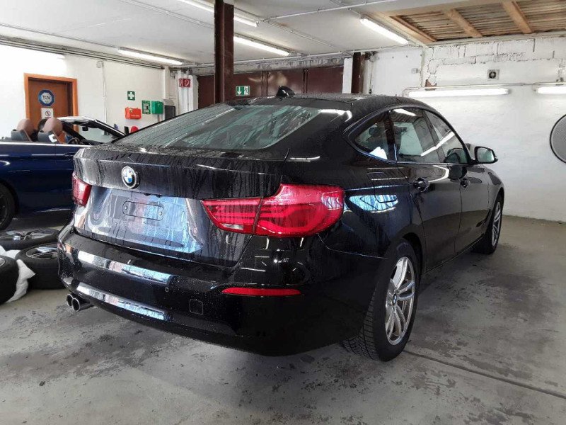 Bmw 3 Series 320d - Diesel - Manual - 124 520 km