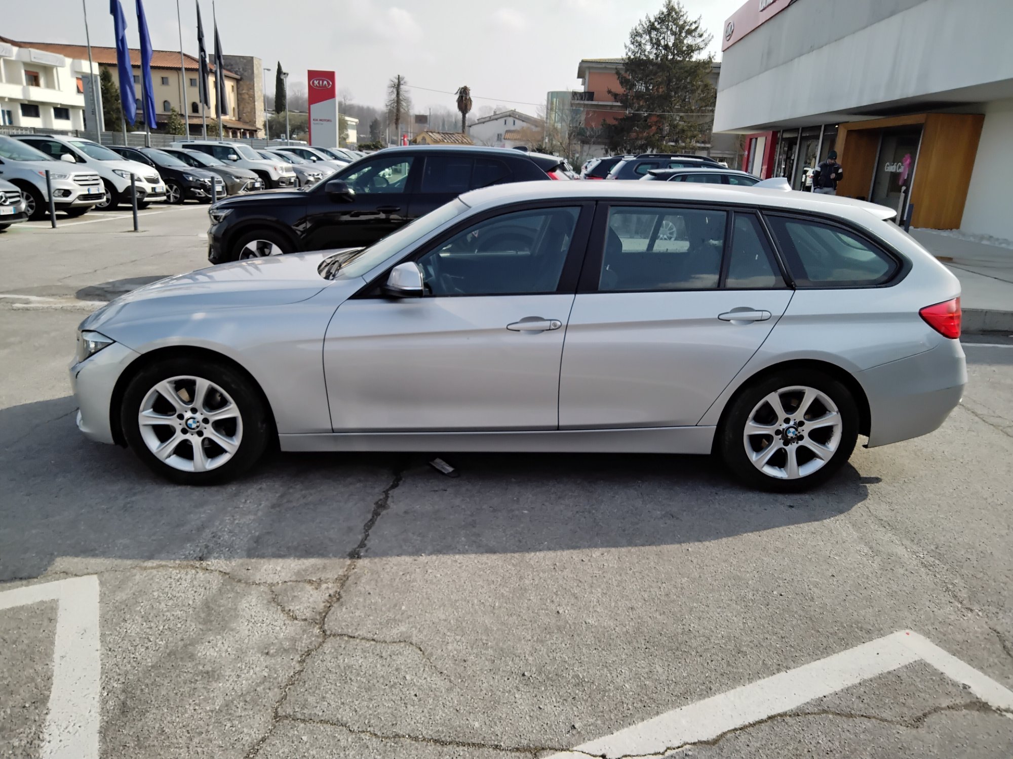 Bmw 3 Series 320d - Diesel - Automatic - 251 999 km