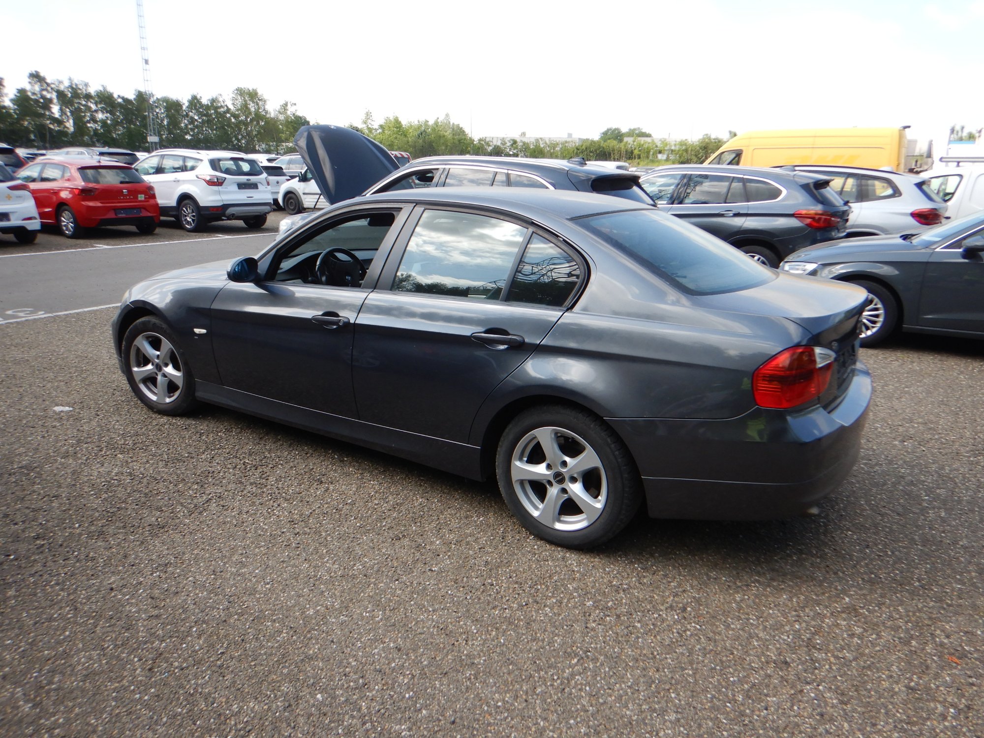 Bmw 3 Series 320d - Diesel - Manual - 276 934 km