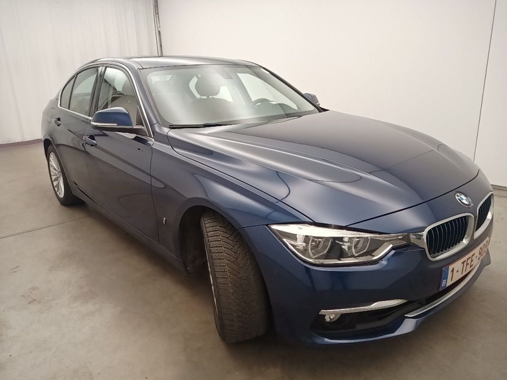 Bmw 3 Series 330e - Benzine - Automatic - 138 936 km