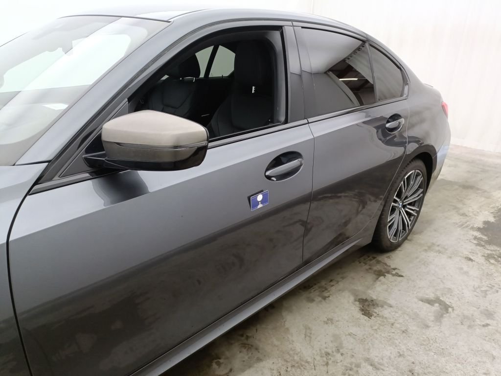 Bmw 3 Series - - Benzine - Automatic - 81 126 km