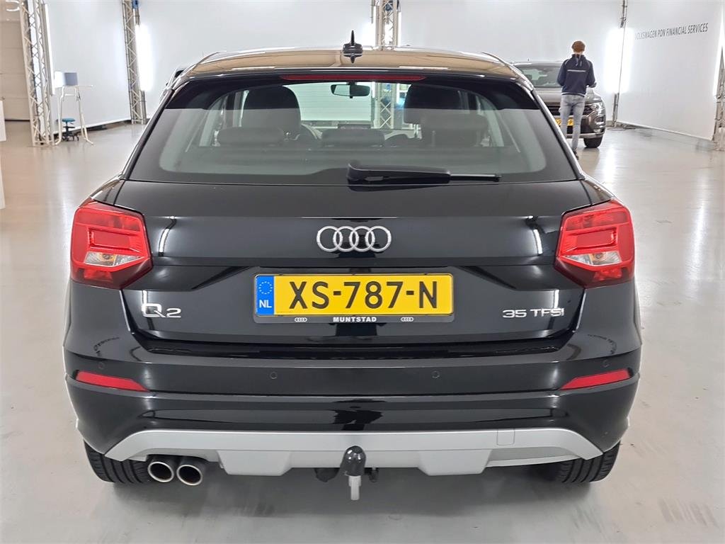 Audi Q2 35 TFSI - Benzine - Manual - 76 600 km