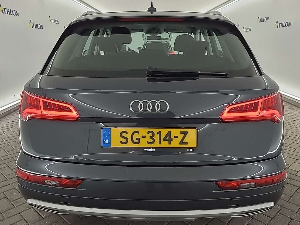 Audi Q5 2.0 TDI - Diesel - Manual - 76 697 km