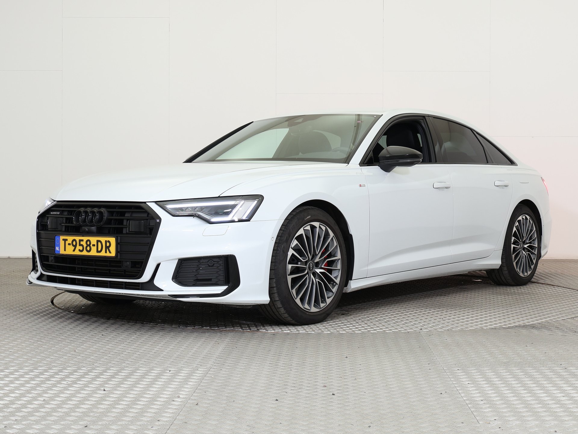 Audi A6 55 TFSI - Hybride - Automatic - 12 935 km