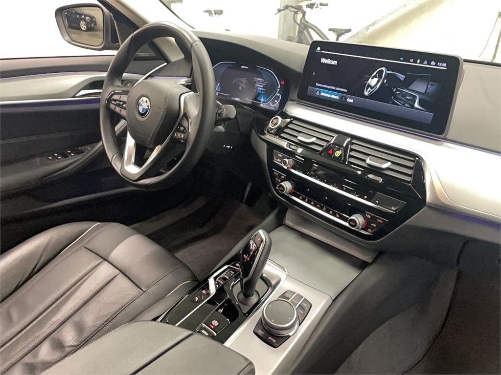 Bmw 5 Series 530e - Hybride - Automatic - 65 401 km