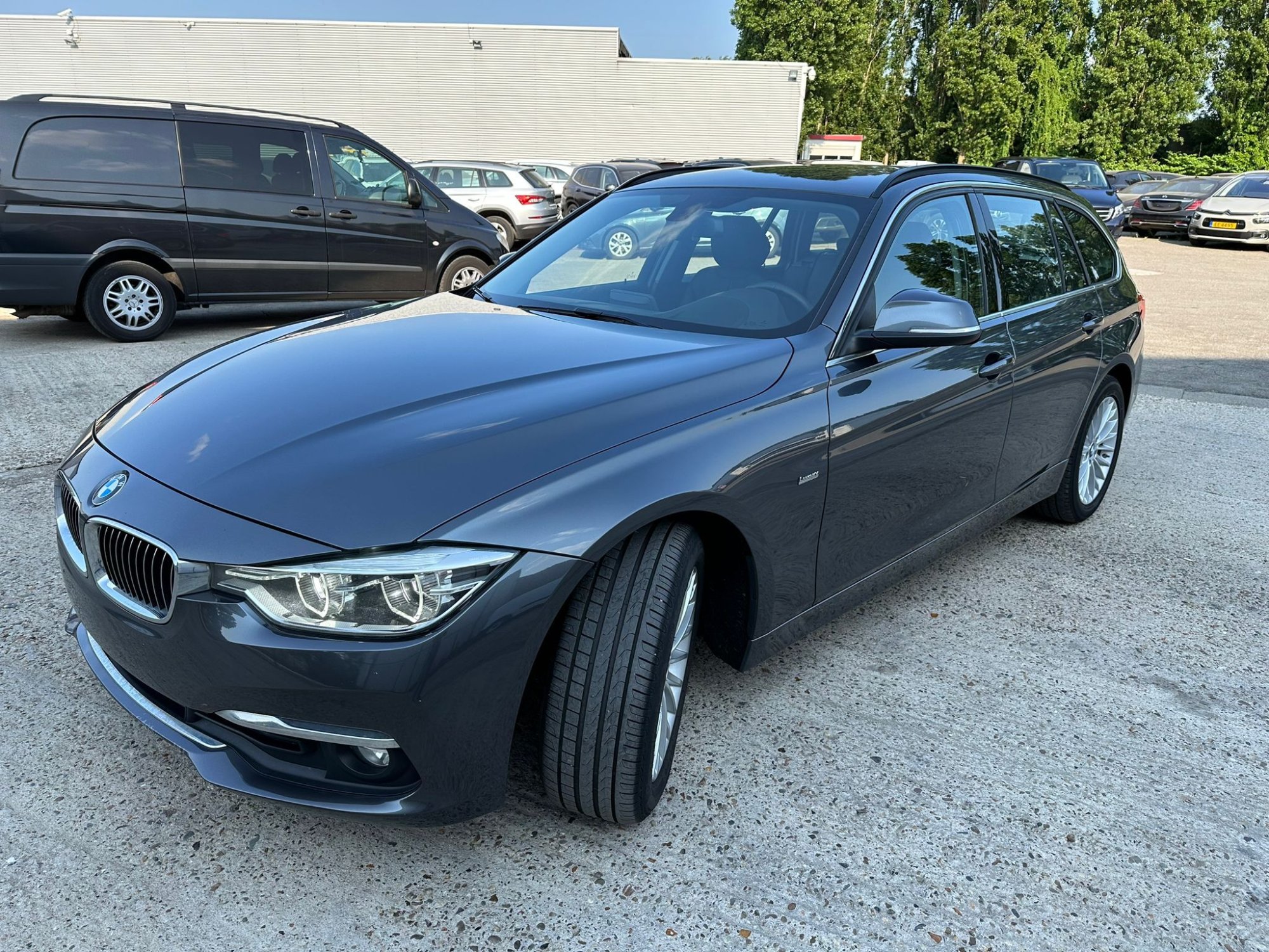 Bmw 3 Series 318d - Diesel - Automatic - 219 703 km