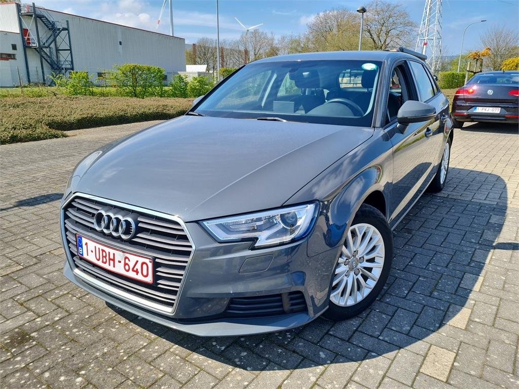 Audi A3 1.6 TDI - Diesel - Automatic - 168 607 km