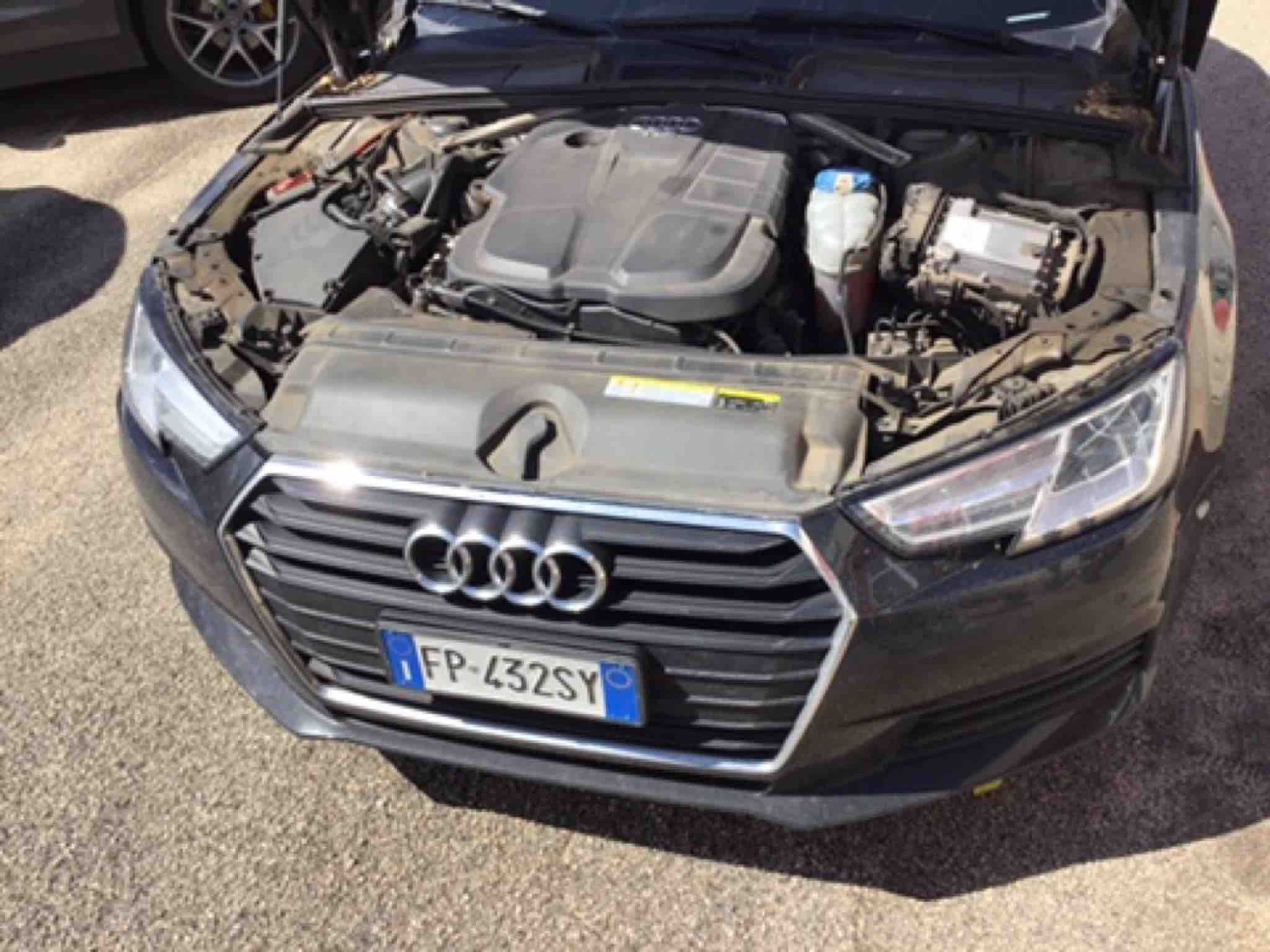 Audi A4 2.0 TDI - Diesel - Manual - 235 651 km