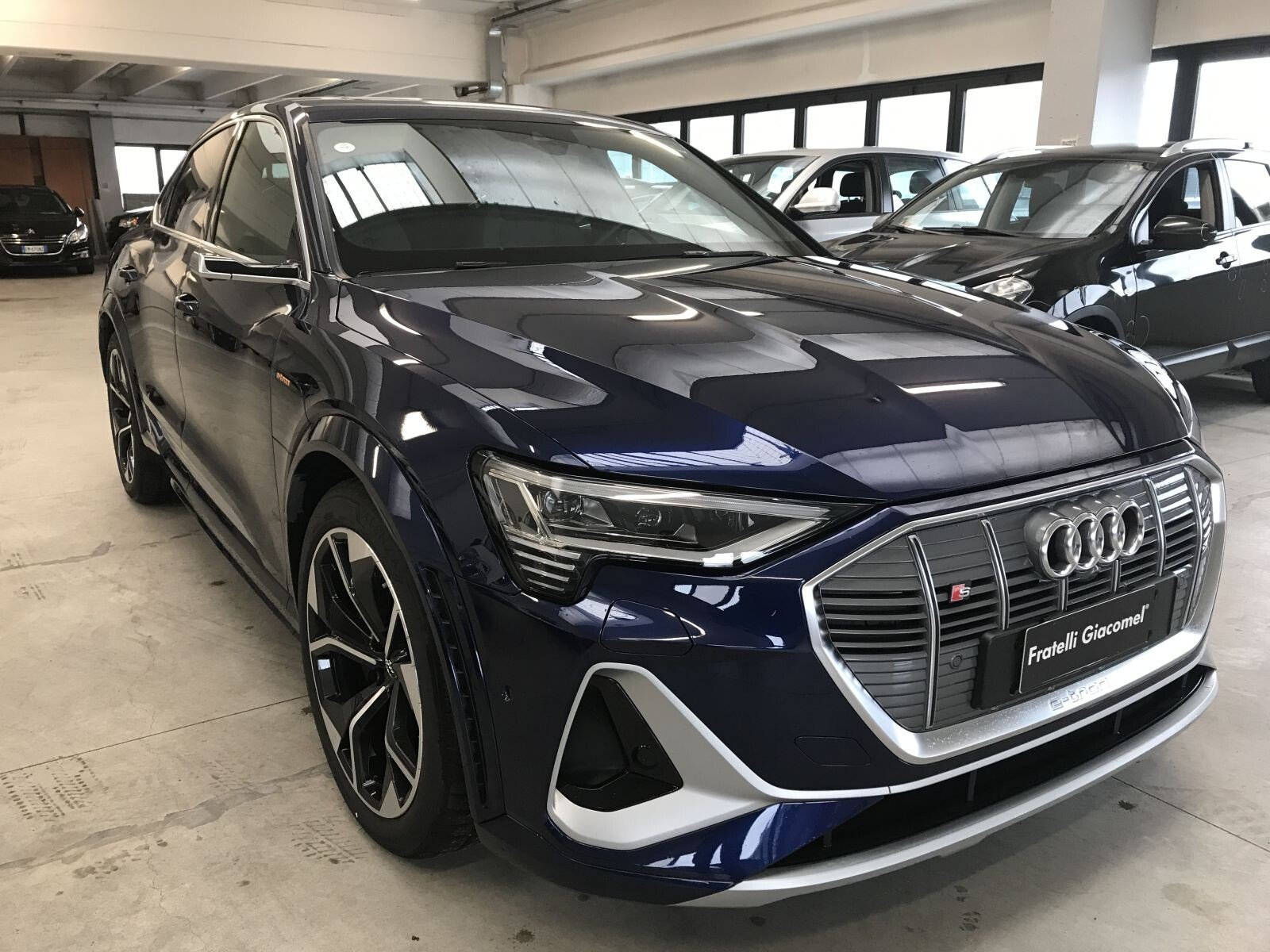 Audi E-Tron - - Electric - Automatic - 11 979 km