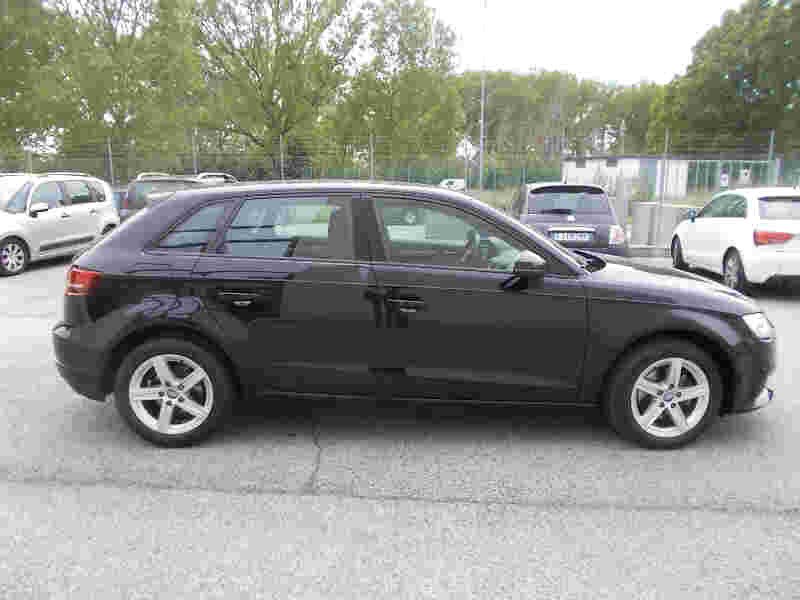 Audi A3 30 - Diesel - Manual - 216 406 km