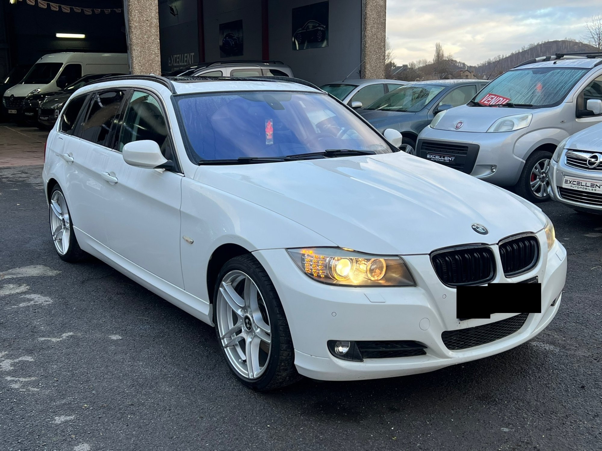 Bmw 3 Series 330d - Diesel - Automatic - 999 999 km