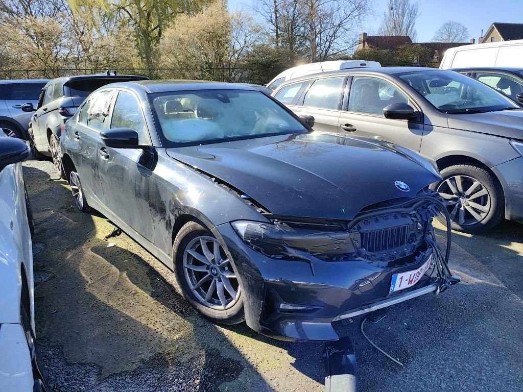 Bmw 3 Series 320i - Benzine - Automatic - 125 117 km