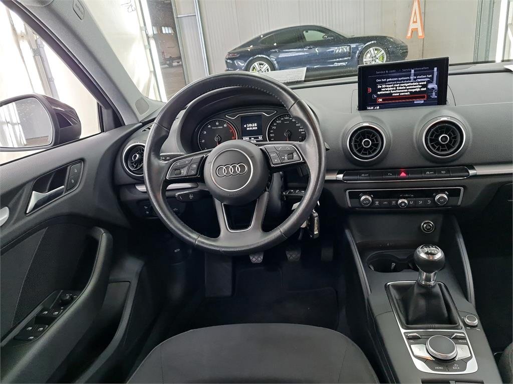 Audi A3 30 TFSI - Benzine - Manual - 82 363 km