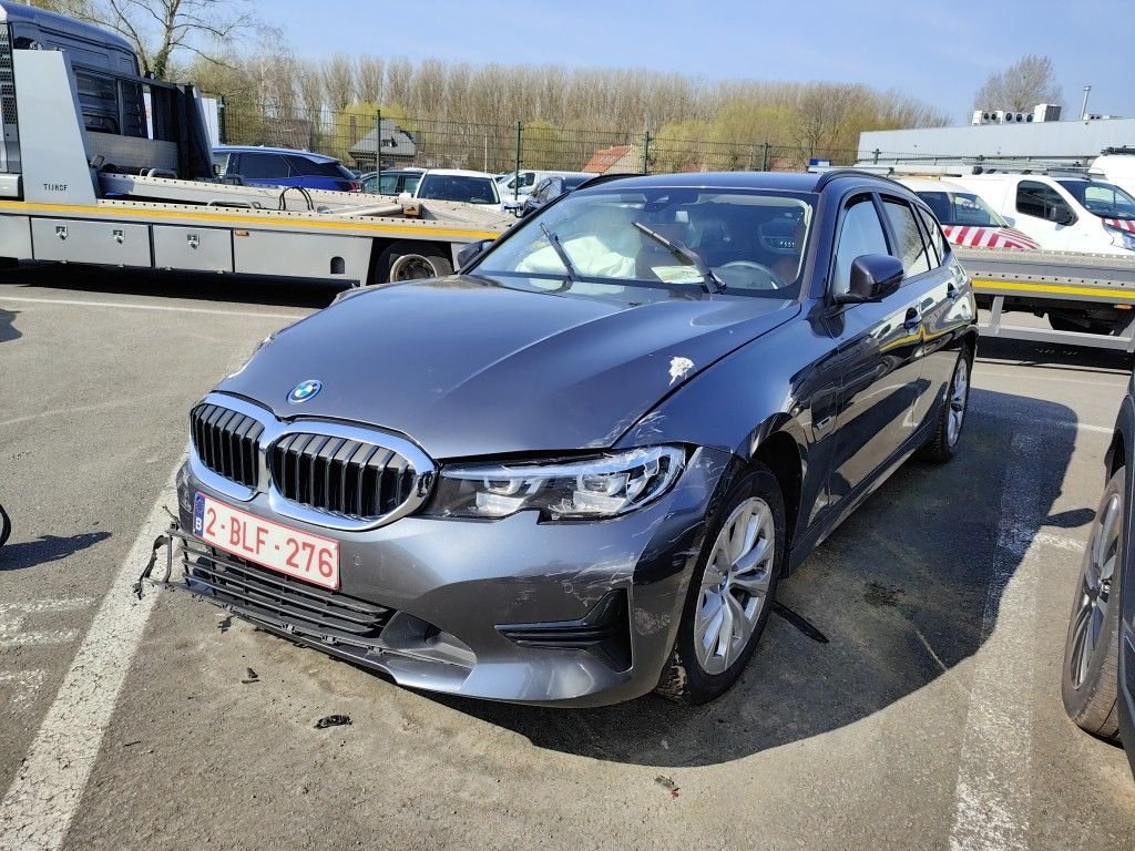 Bmw 3 Series - - Hybride - Automatic - 42 095 km