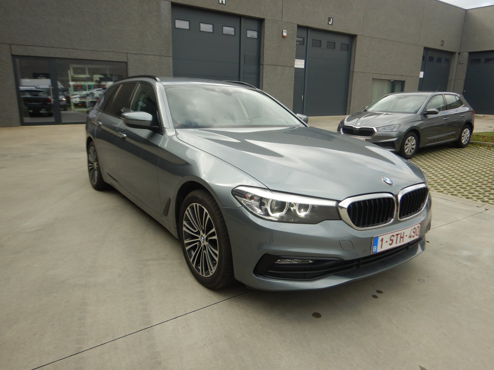 Bmw 5 Series 520 - Diesel - Automatic - 181 593 km