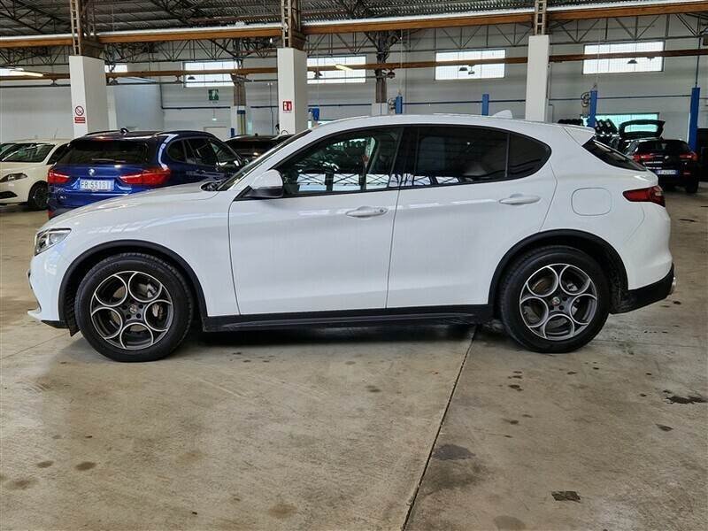 Alfa romeo Stelvio 2.2 - Diesel - Automatic - 194 233 km