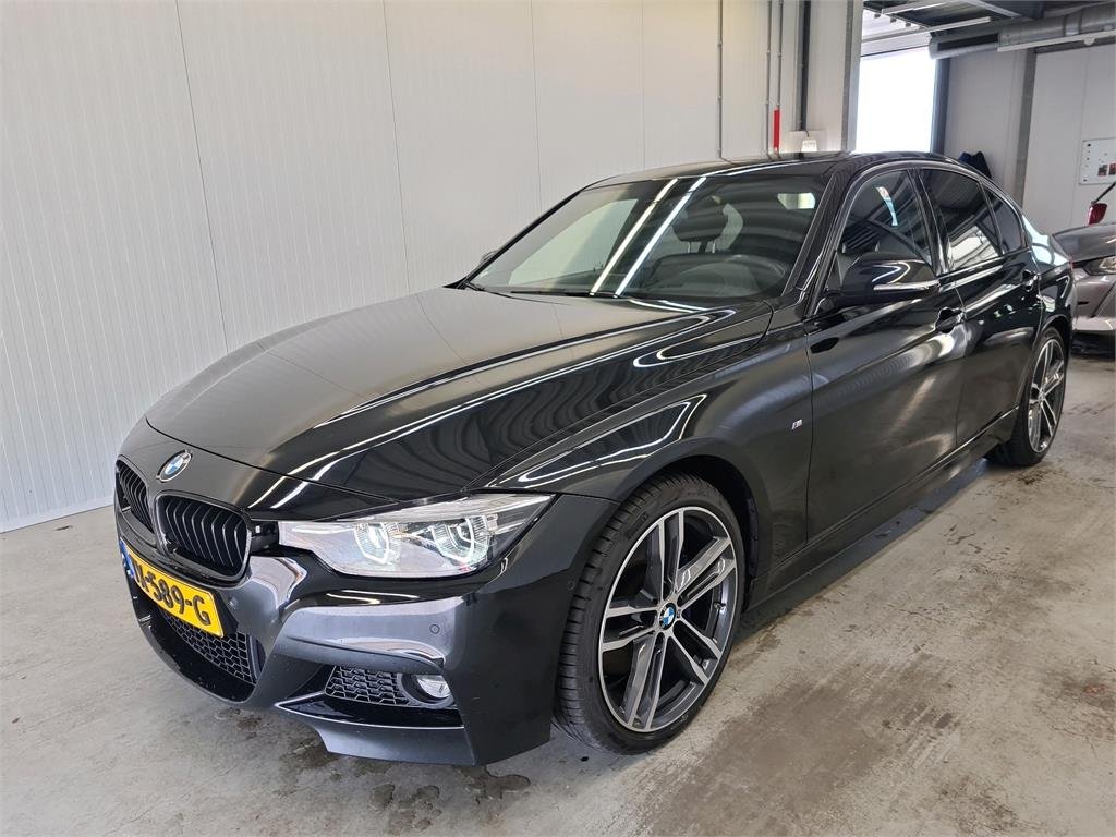 Bmw 3 Series 320 - Benzine - Automatic - 97 963 km