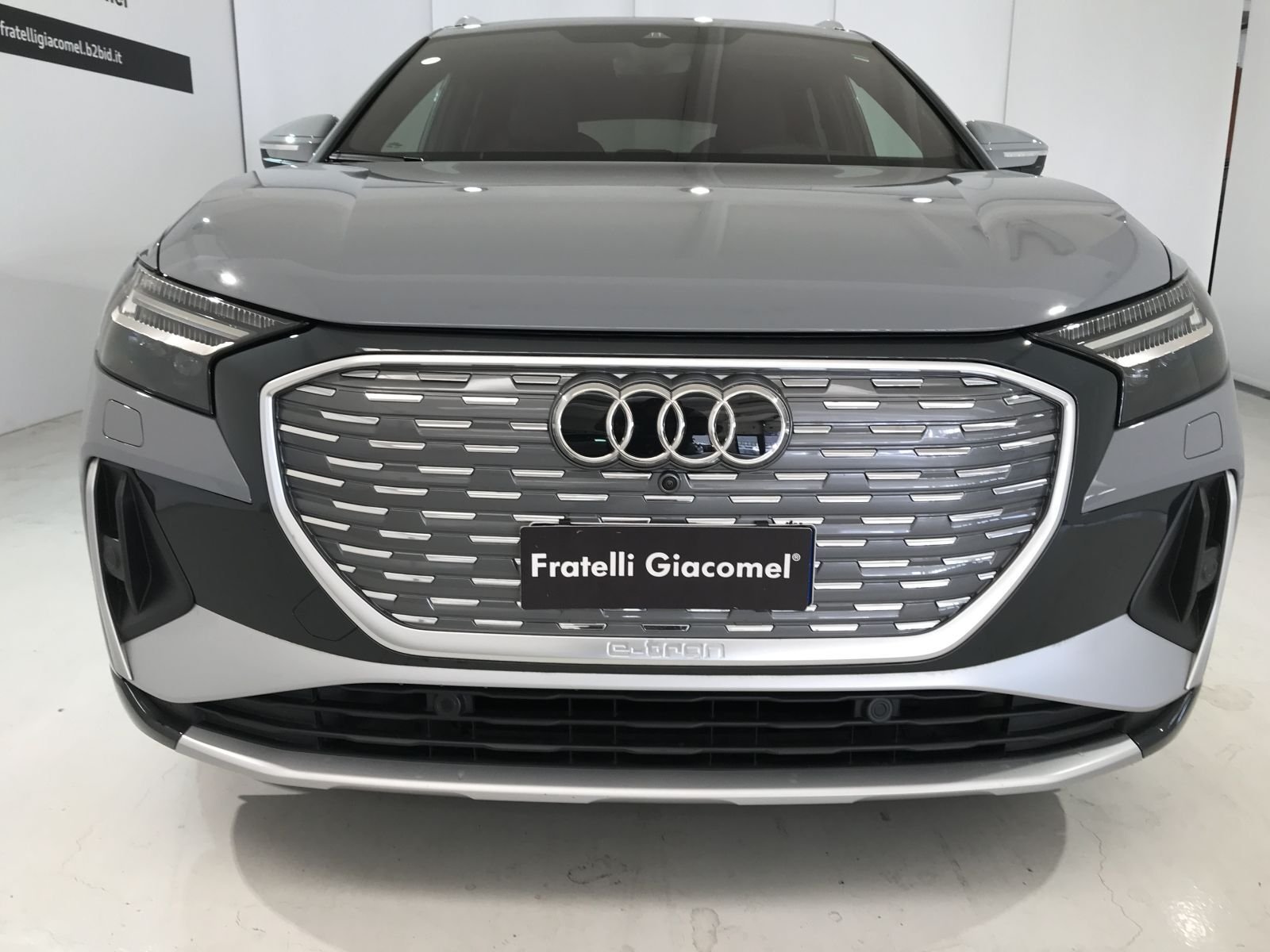 Audi Q4 E-tron - - Electric - Automatic - 10 928 km