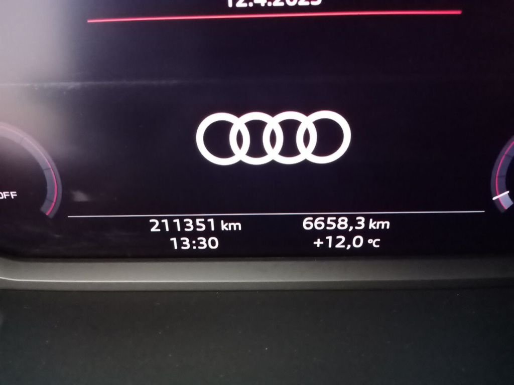 Audi Q3 35 TDI - Diesel - Automatic - 211 351 km