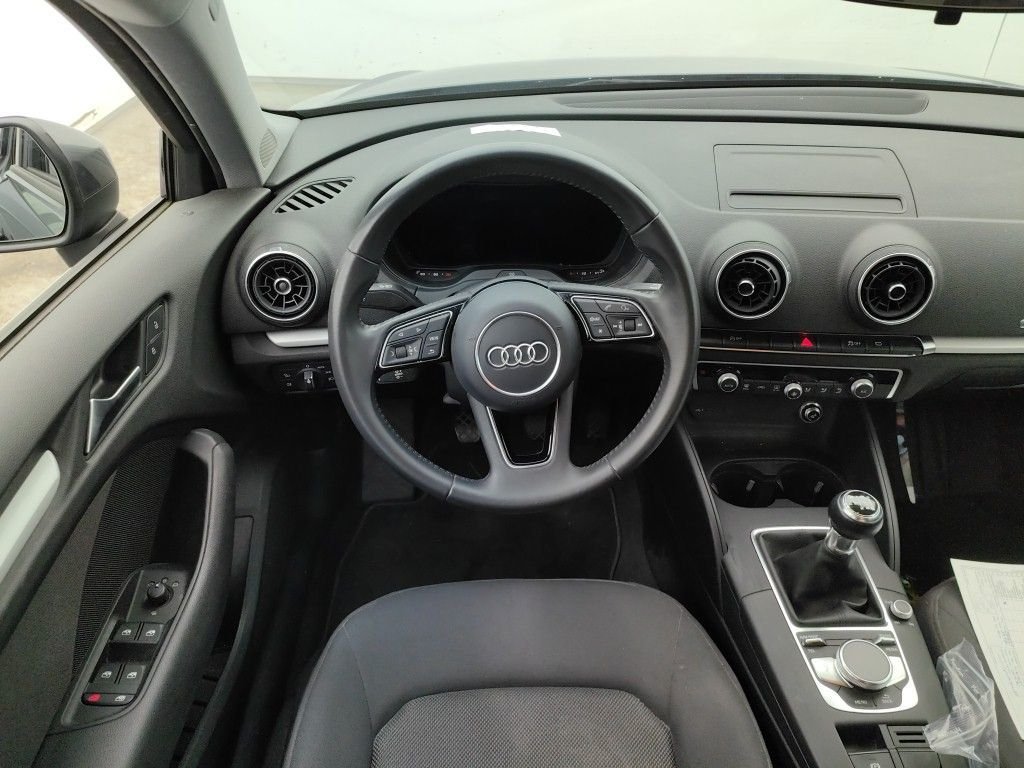 Audi A3 30 TFSI - Benzine - Manual - 163 234 km