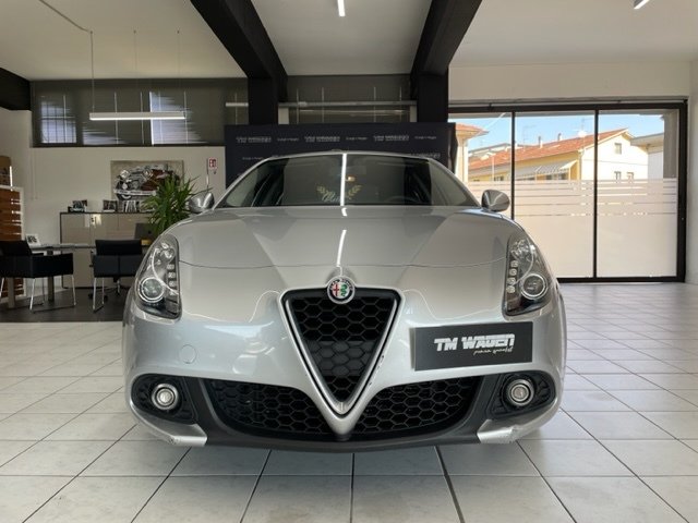 Alfa romeo Giulietta 1.6 JTDm - Diesel - Manual - 184 655 km