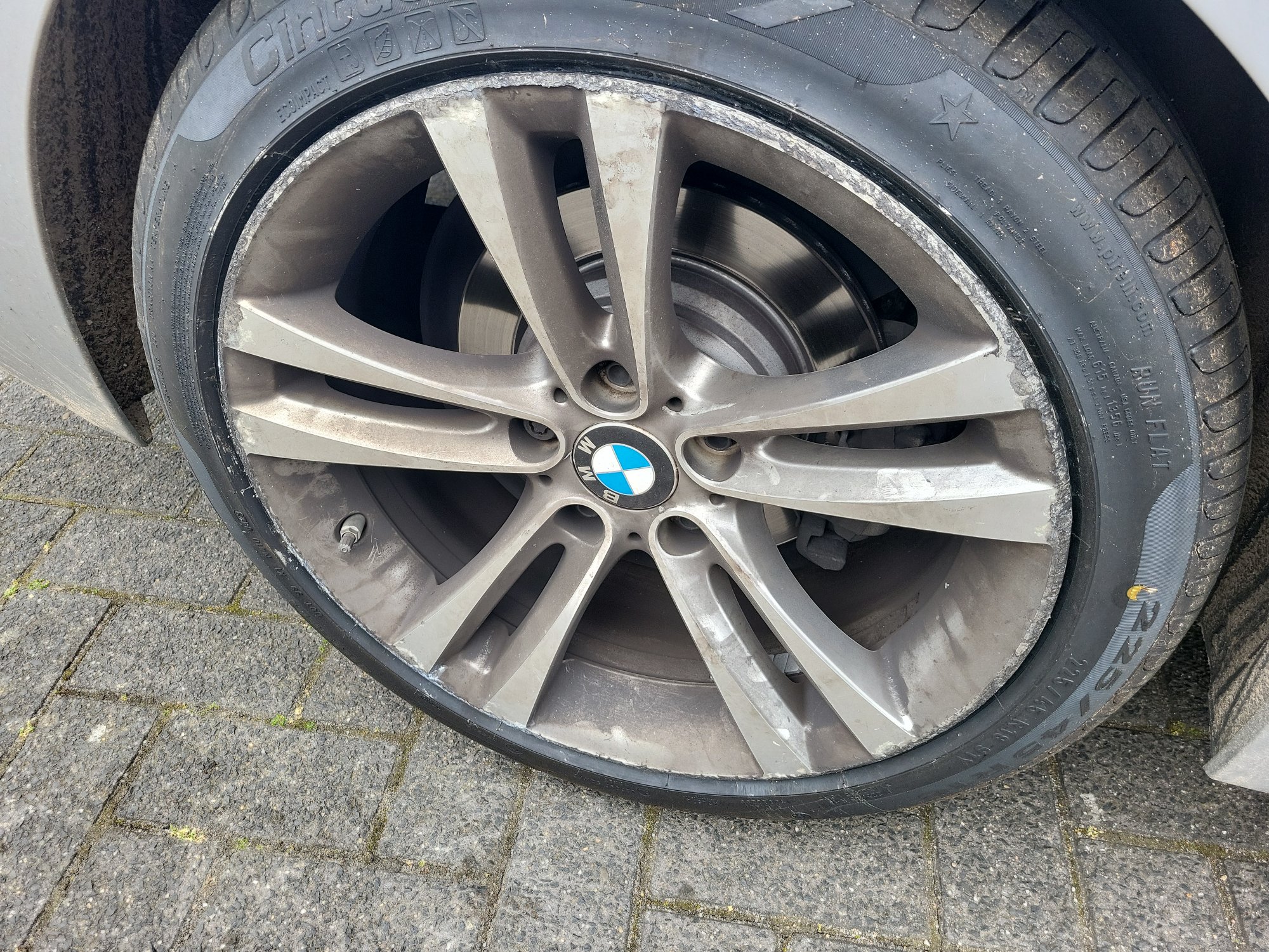 Bmw 4 Series 418i - Benzine - Automatic - 151 072 km