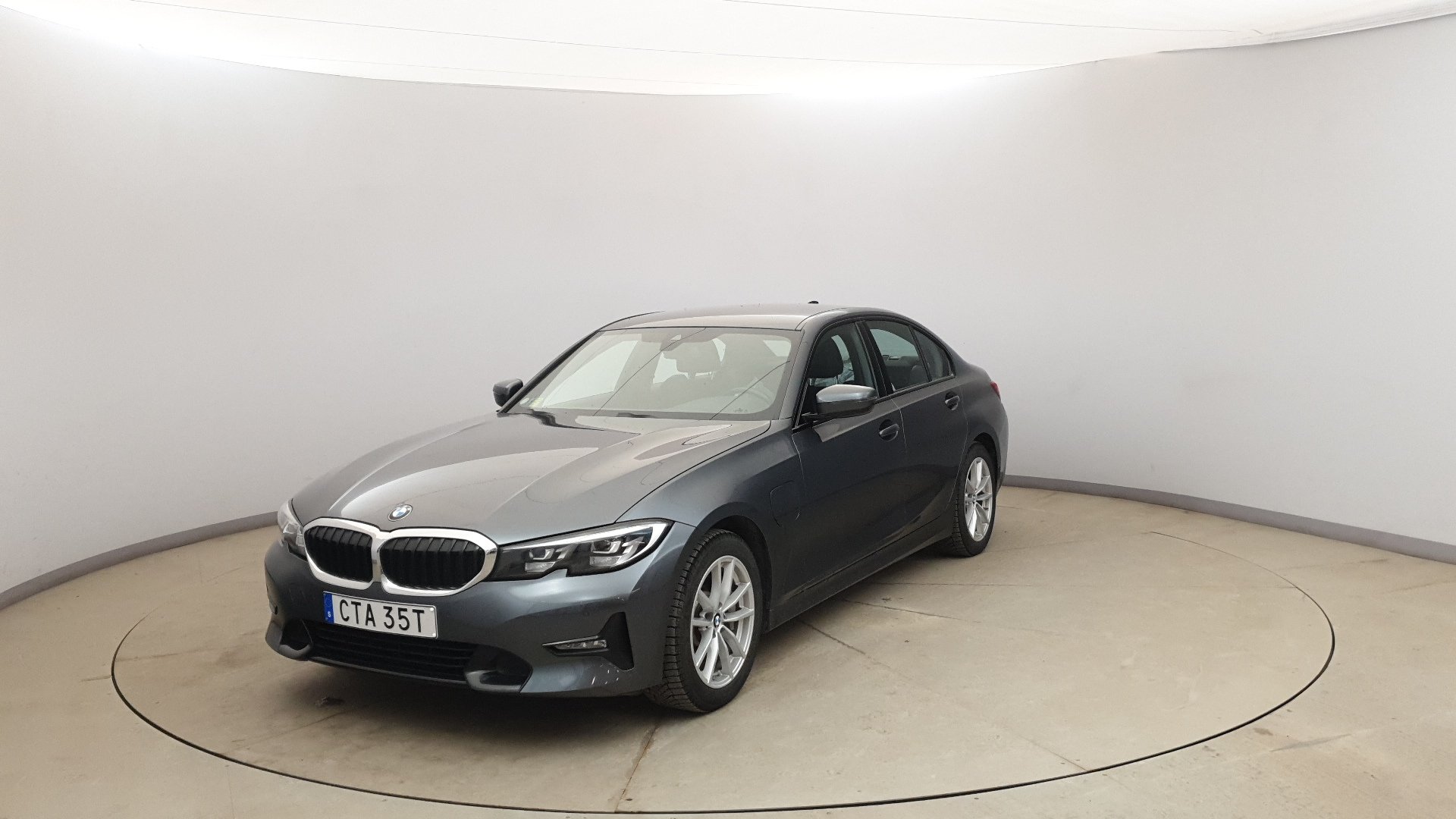 Bmw 3 Series 330e - Hybride - Automatic - 48 460 km