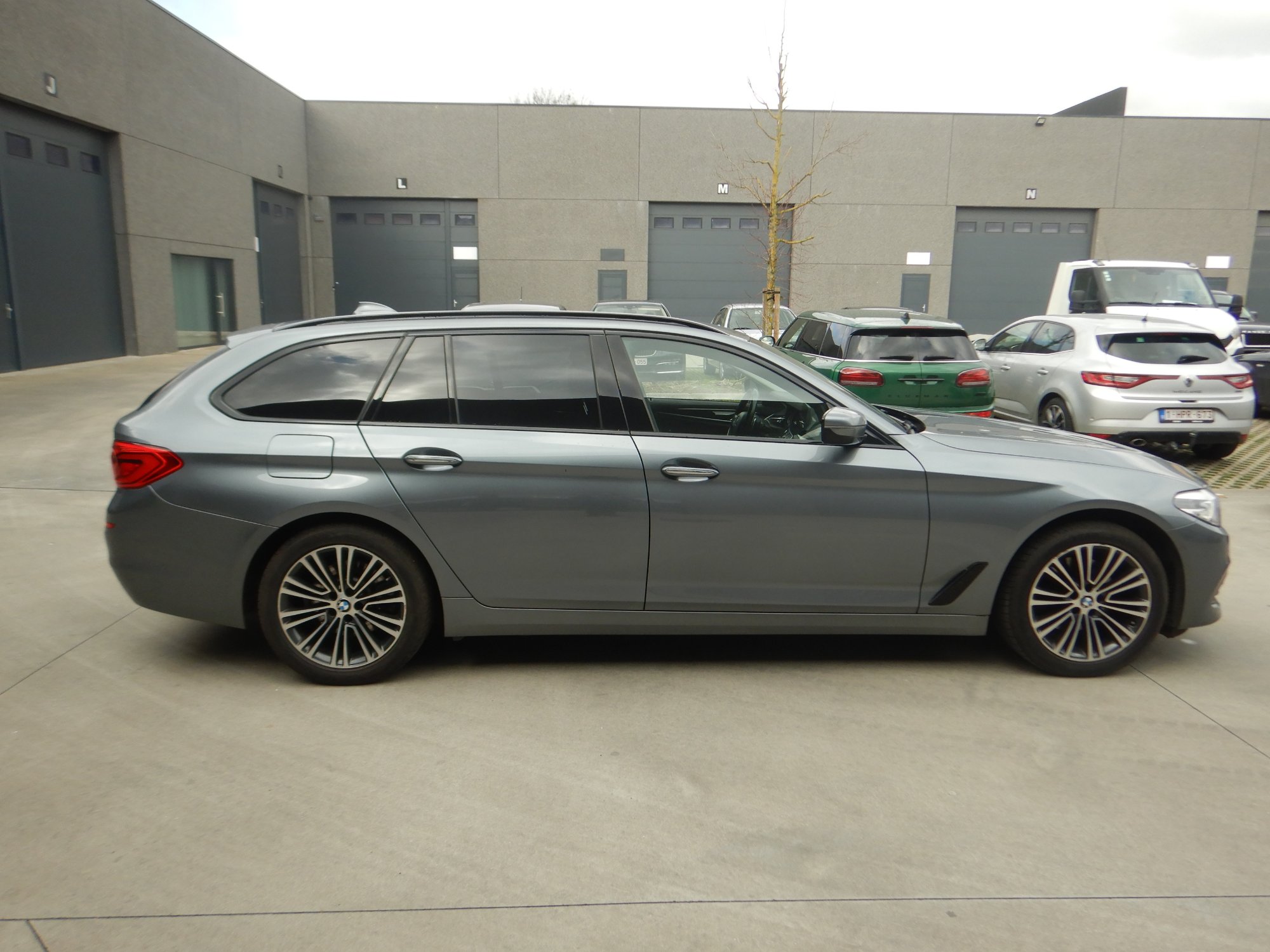 Bmw 5 Series 520 - Diesel - Automatic - 181 593 km