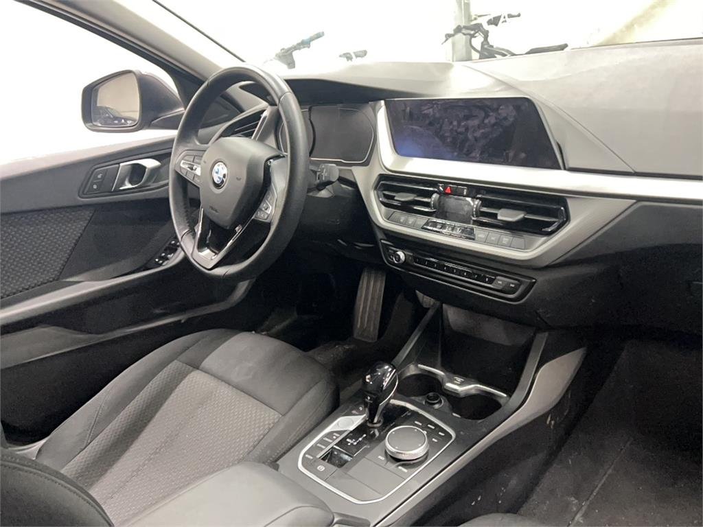 Bmw 1 Series 118i - Benzine - Automatic - 64 648 km