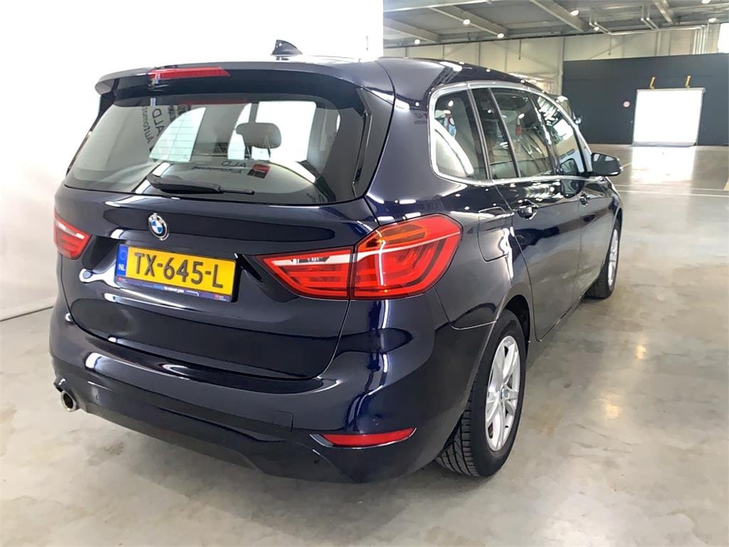 Bmw 2 Series 218i - Benzine - Automatic - 68 200 km