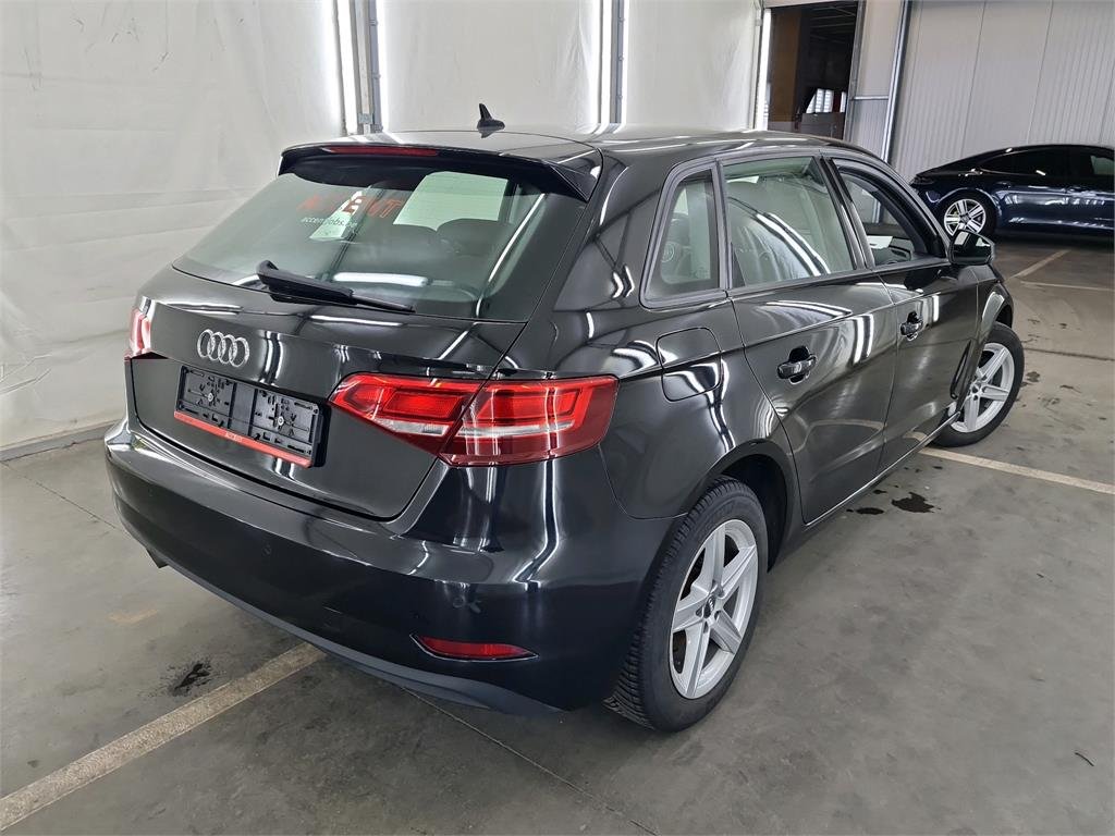 Audi A3 30 TFSI - Benzine - Manual - 82 363 km