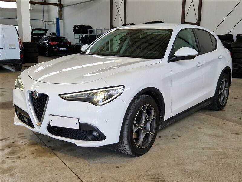 Alfa romeo Stelvio 2.2 - Diesel - Automatic - 194 233 km