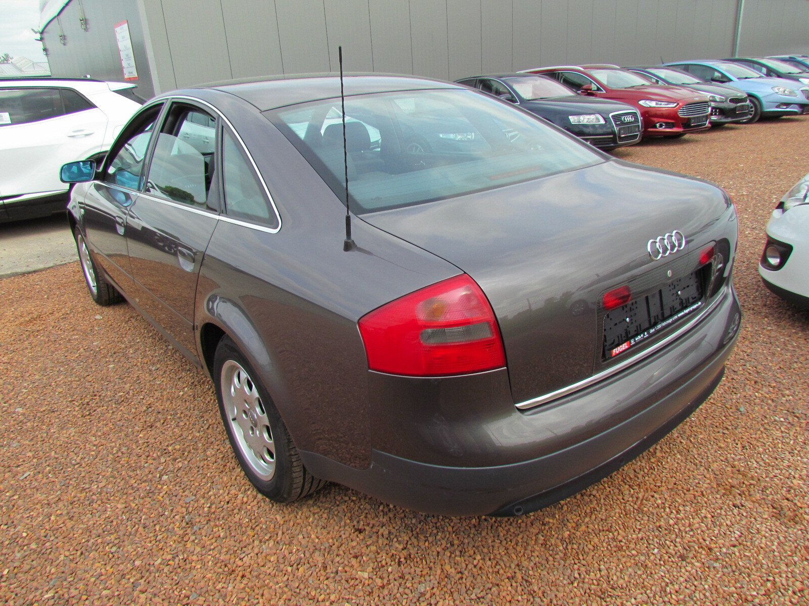 Audi A6 2.4 - Benzine - Automatic - 161 442 km