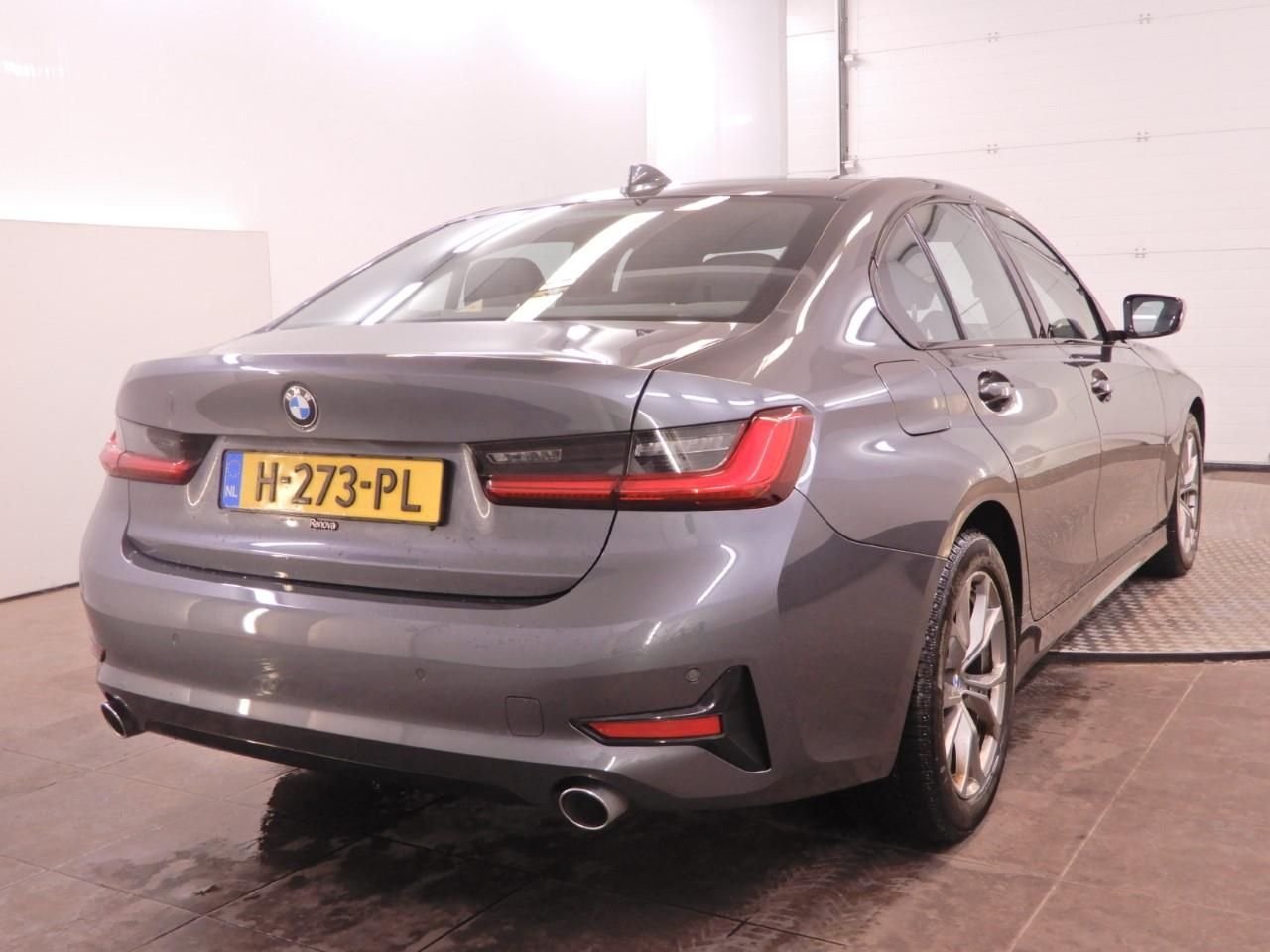 Bmw 3 Series 318d - Diesel - Automatic - 194 485 km