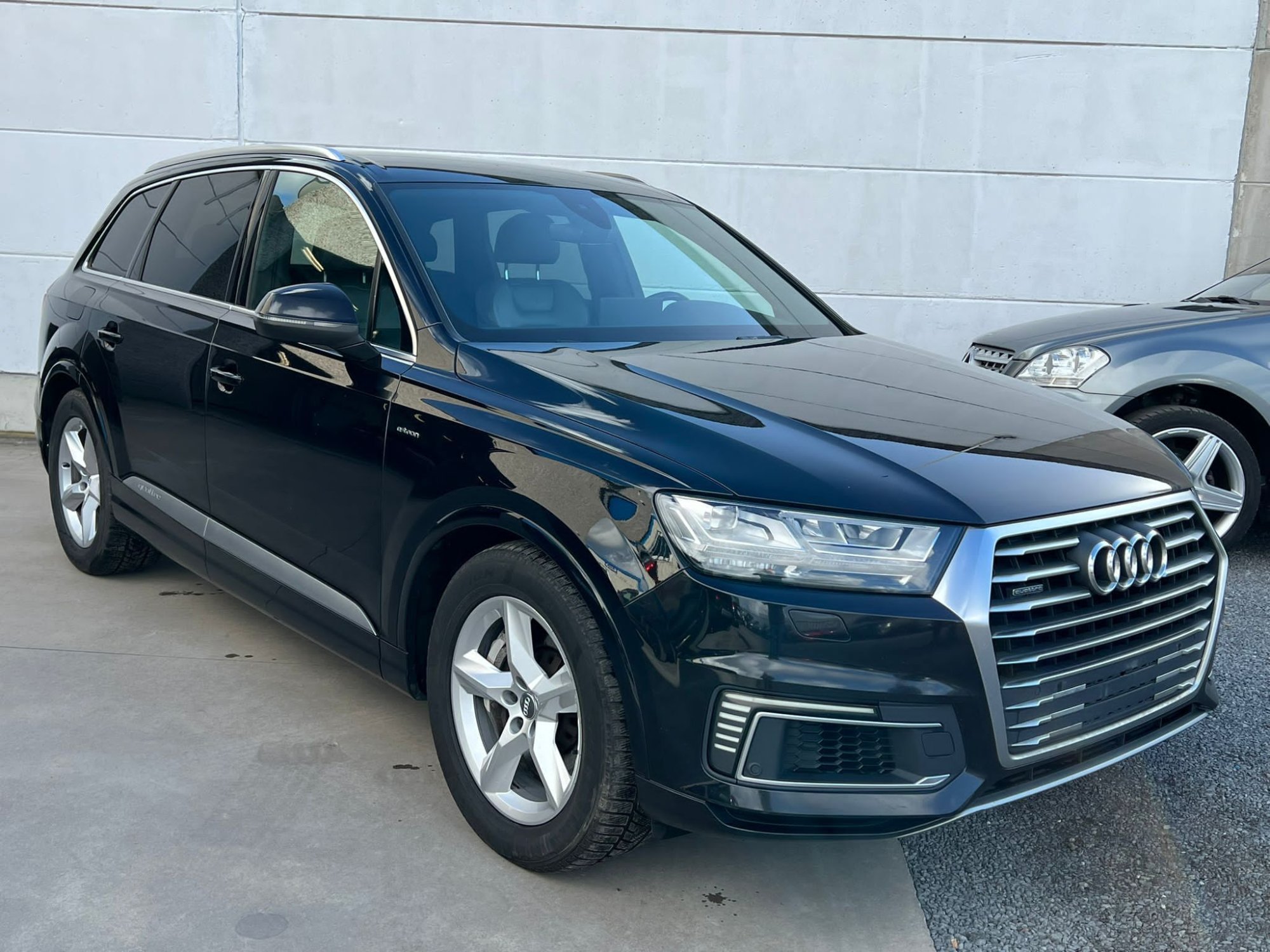 Audi Q7 3.0 TDI - Hybride - Automatic - 256 496 km