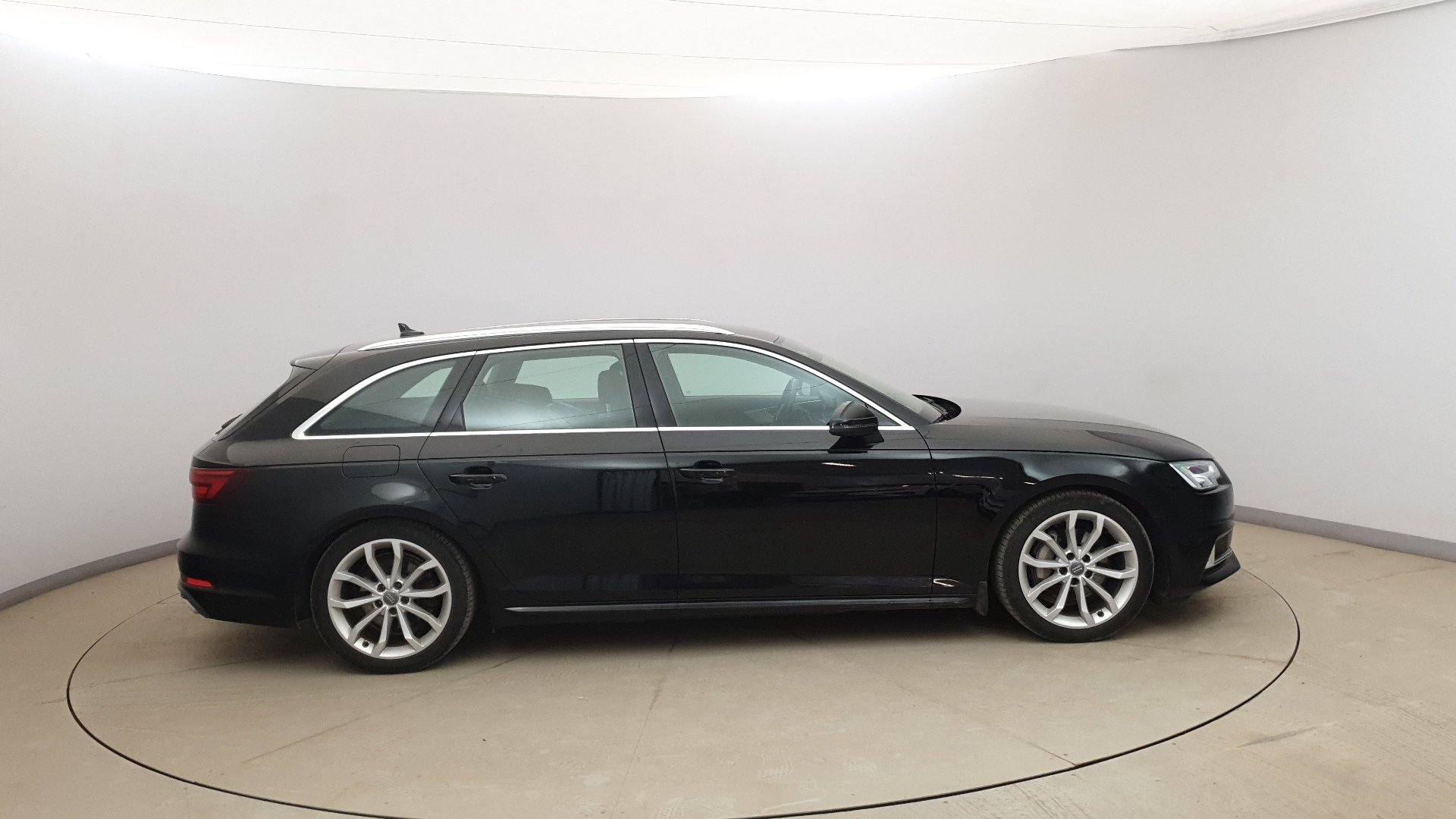 Audi A4 2.0 TDI - Diesel - Automatic - 110 582 km