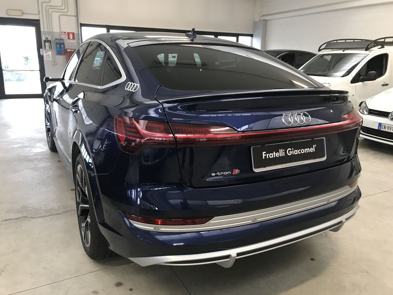 Audi E-Tron - - Electric - Automatic - 11 979 km