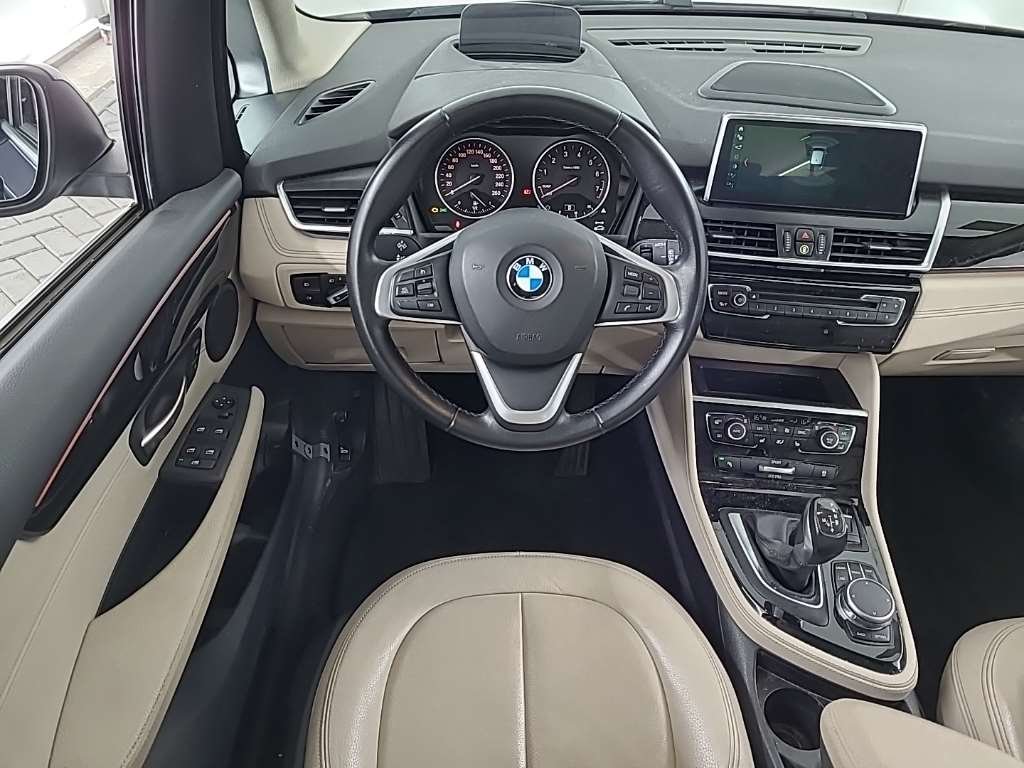 Bmw 2 Series 218i - Benzine - Automatic - 135 625 km