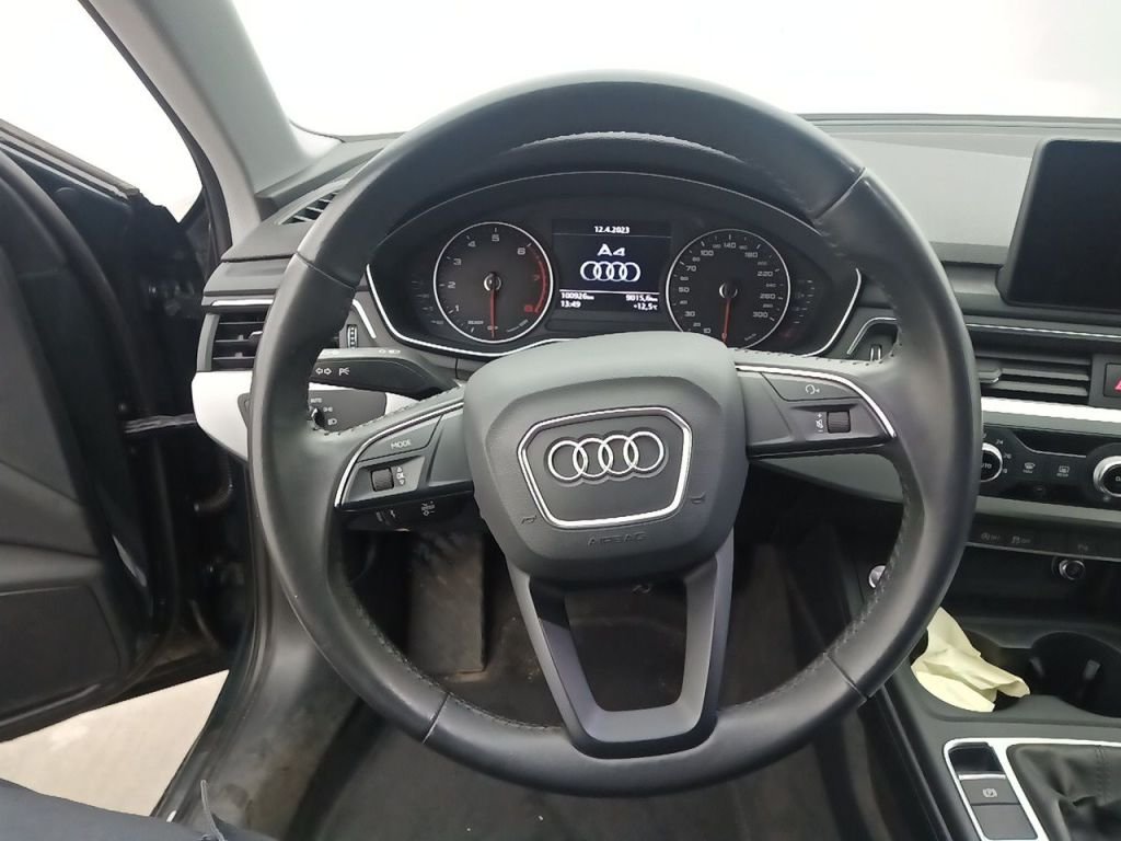 Audi A4 1.4 TFSI - Benzine - Manual - 100 926 km