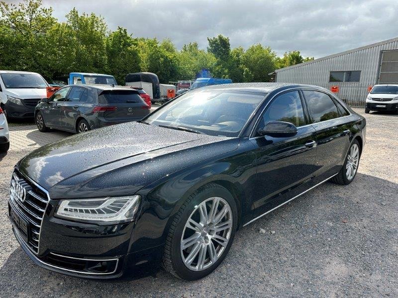 Audi A8 4.0 tfsi - Benzine - Automatic - 217 800 km