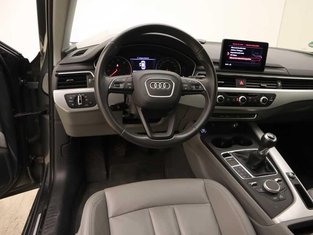 Audi A4 1.4 TFSI - Benzine - Manual - 121 792 km