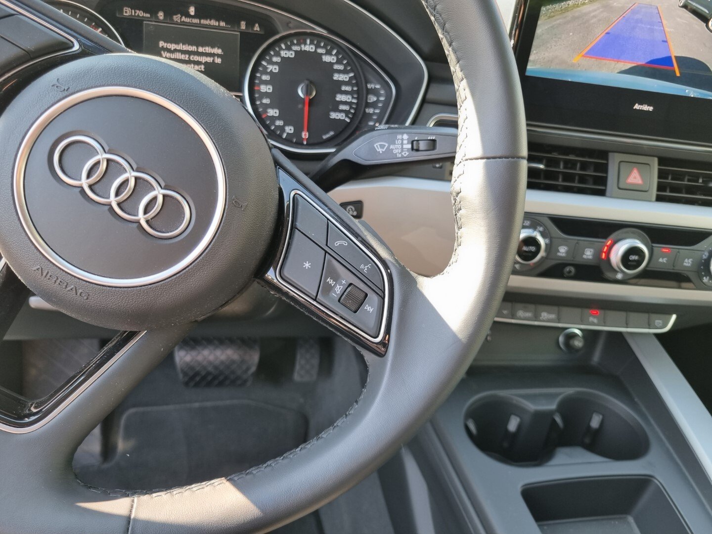 Audi A4 35 TFSI - Hybride - Automatic - 1 176 km