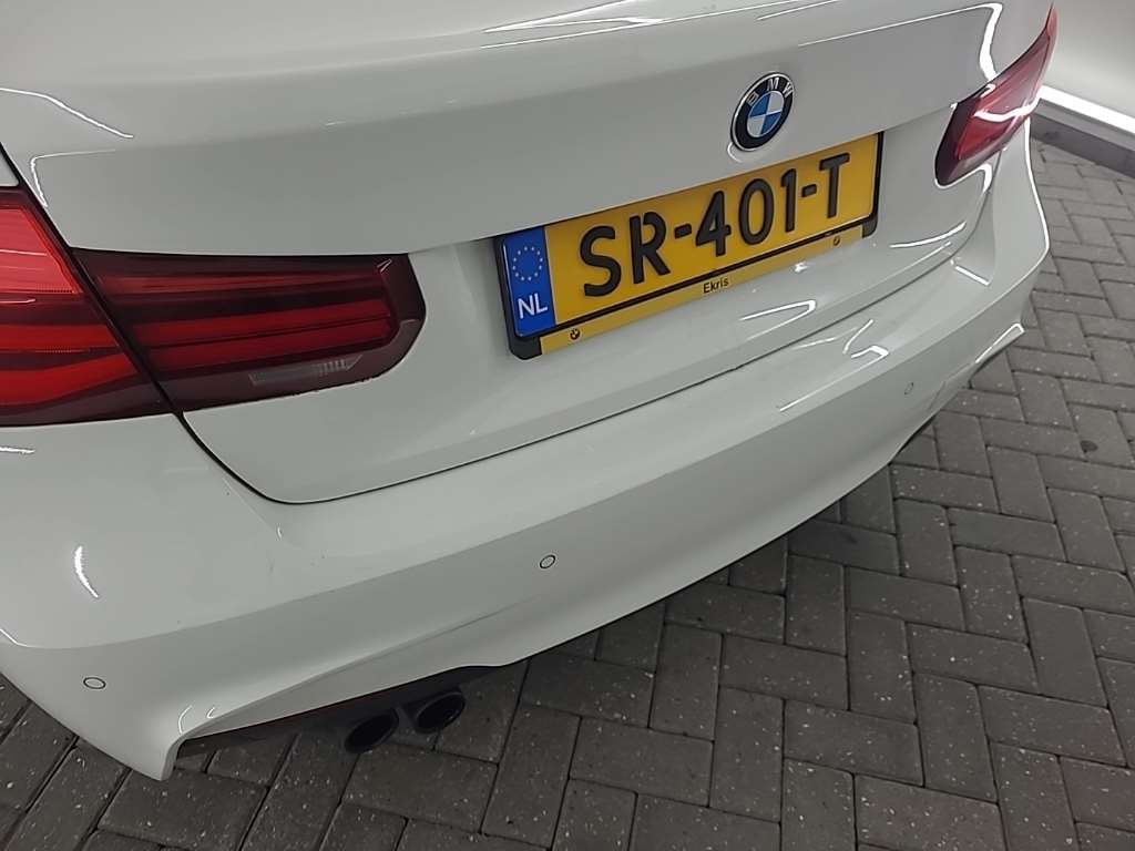 Bmw 3 Series 320i - Benzine - Automatic - 116 830 km