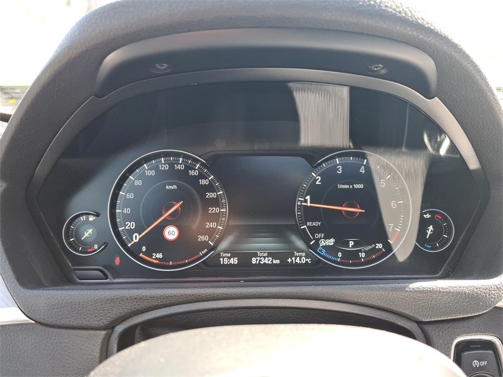 Bmw 3 Series 320i - Benzine - Automatic - 87 342 km