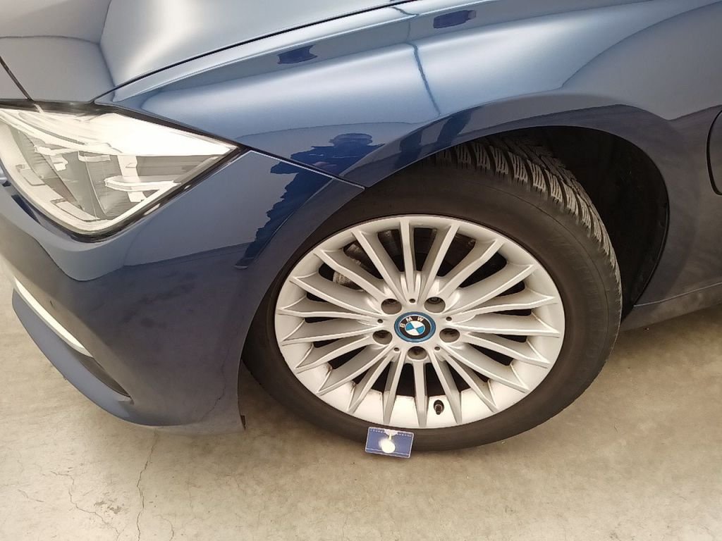 Bmw 3 Series 330e - Benzine - Automatic - 138 936 km