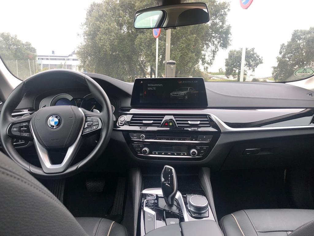 Bmw 5 Series 540i - Benzine - Automatic - 33 486 km