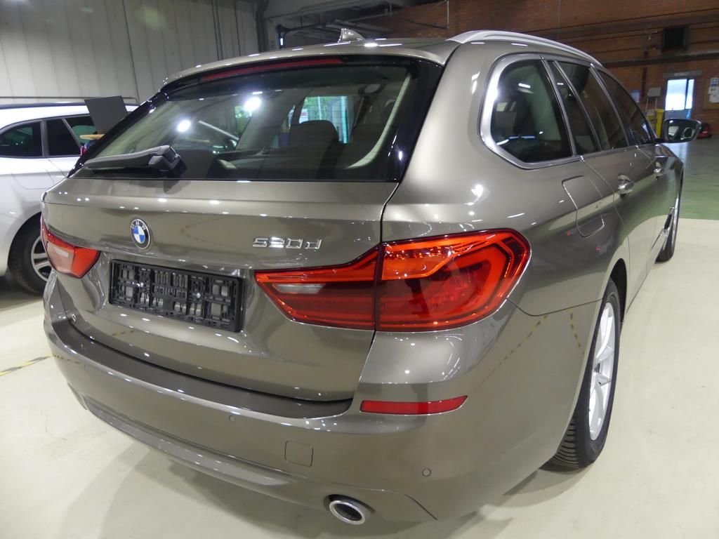 Bmw 5 Series 520d - Diesel - Automatic - 143 337 km