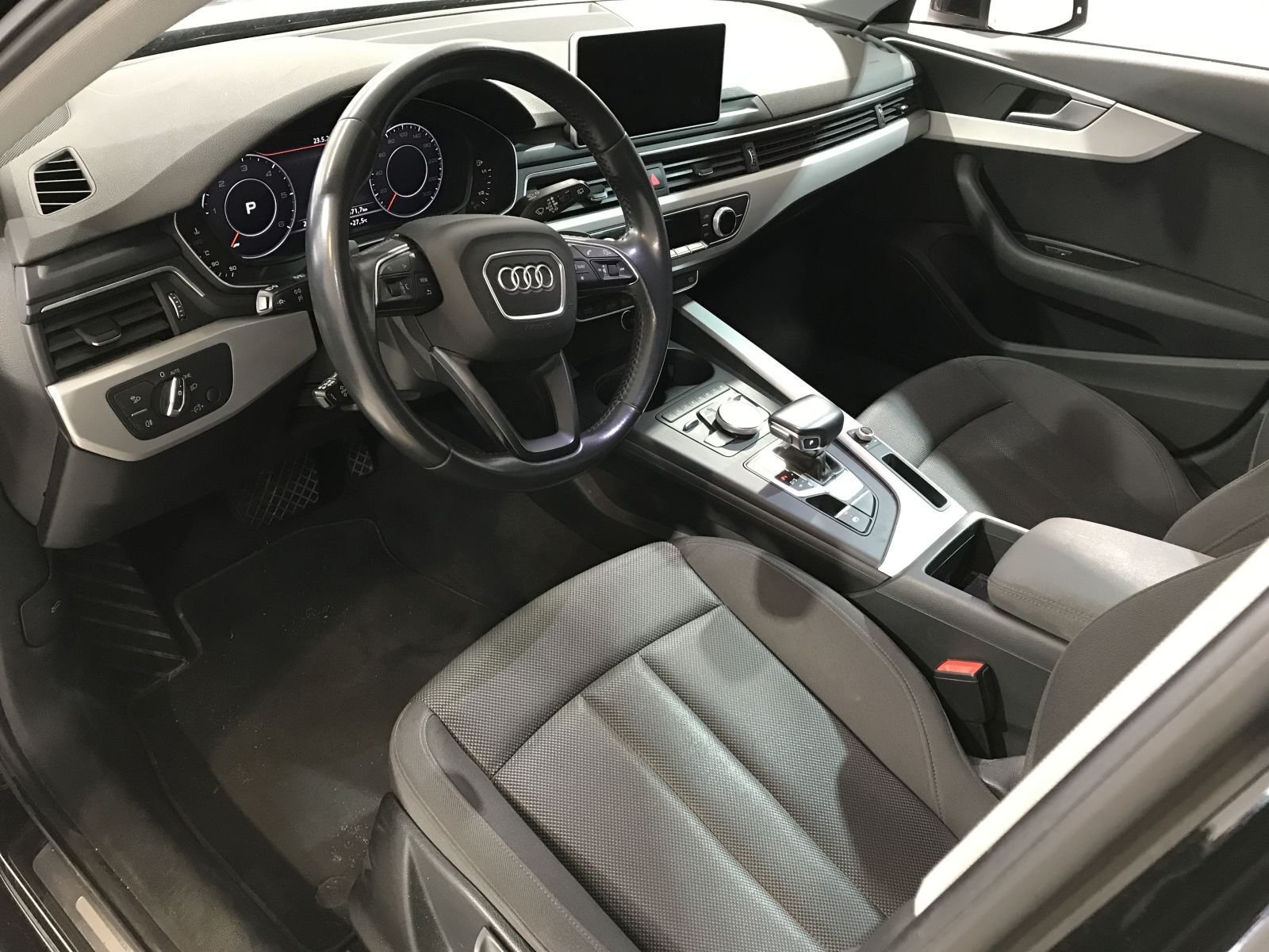 Audi A4 35 - Diesel - Automatic - 245 850 km