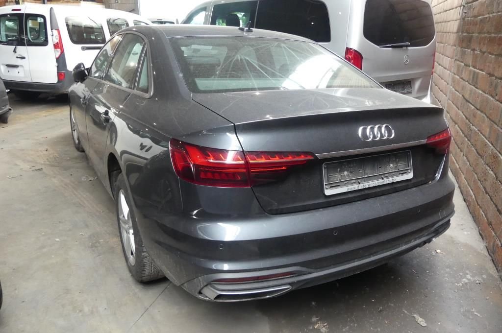 Audi A4 30 TDI - Diesel - Automatic - 101 915 km