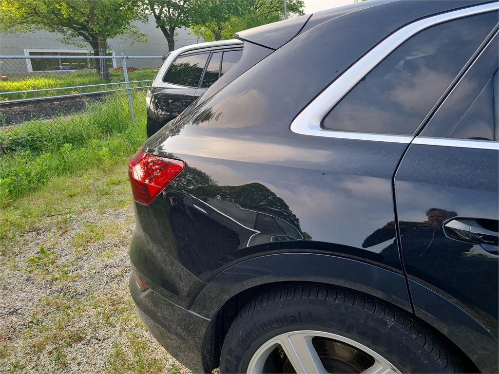 Audi E-Tron 55 - Electric - Automatic - 186 903 km